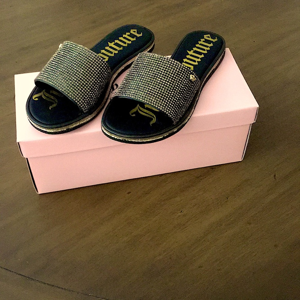 🌷5/$40. Juicy Couture JC Yippy Black Bead Crystal Embellished Slides NIB